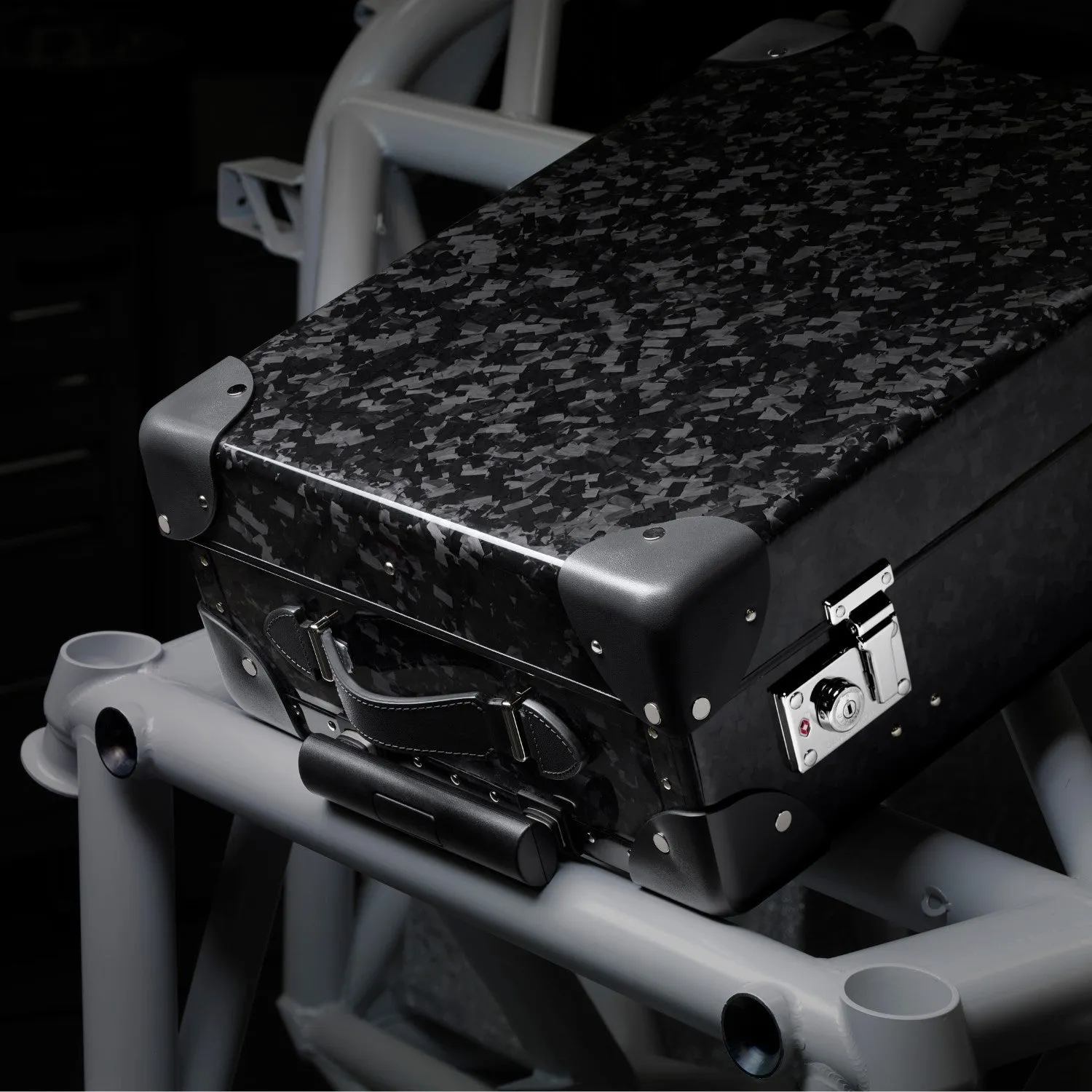 Carbon Fibre · Carry-On - Forged