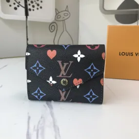 CE - New Wallets LUV 028