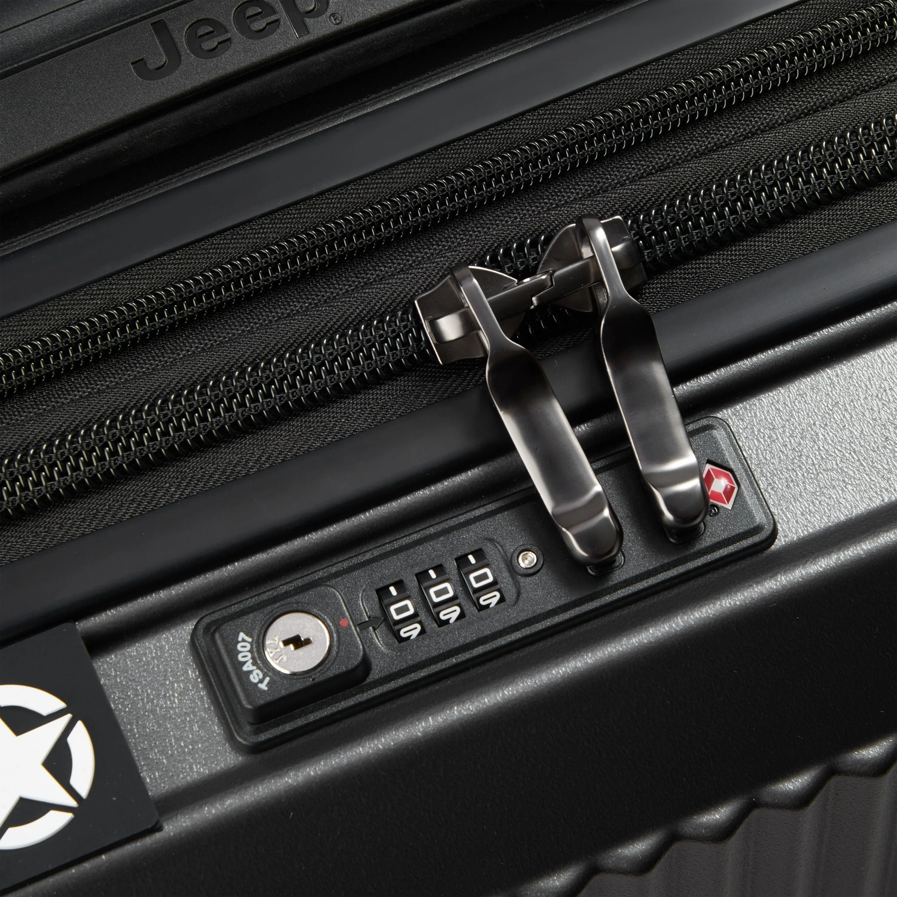 JH001A - Carry-On Plus Expandable Spinner