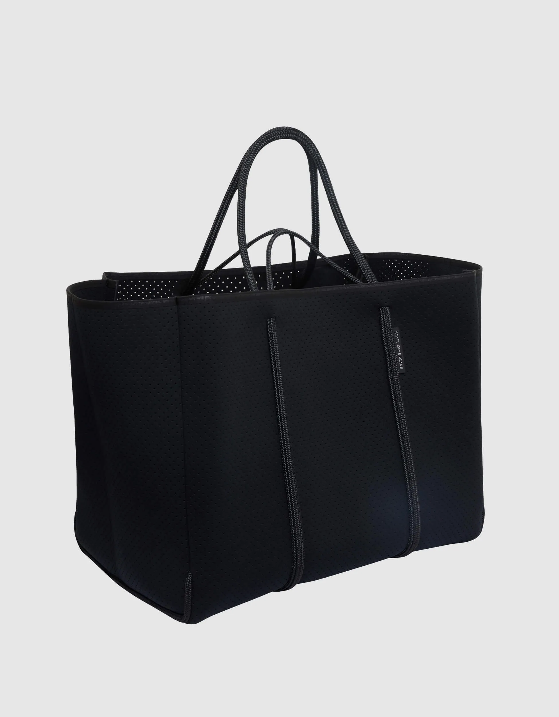 Odyssey tote in black